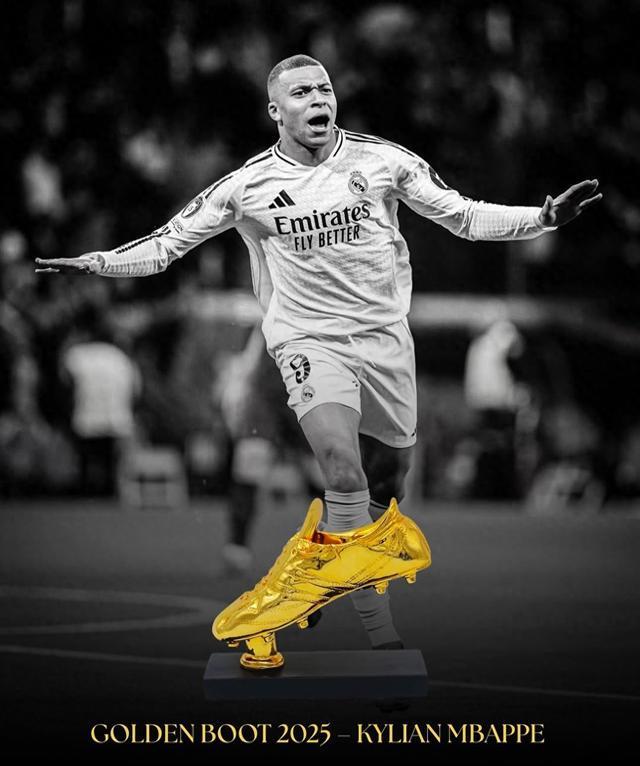 卡尔是否该去踢世界杯？里贝里：足球中没有“太早”这一说法（里贝里力挺卡尔出征世界杯：足球从无“太早”一说）