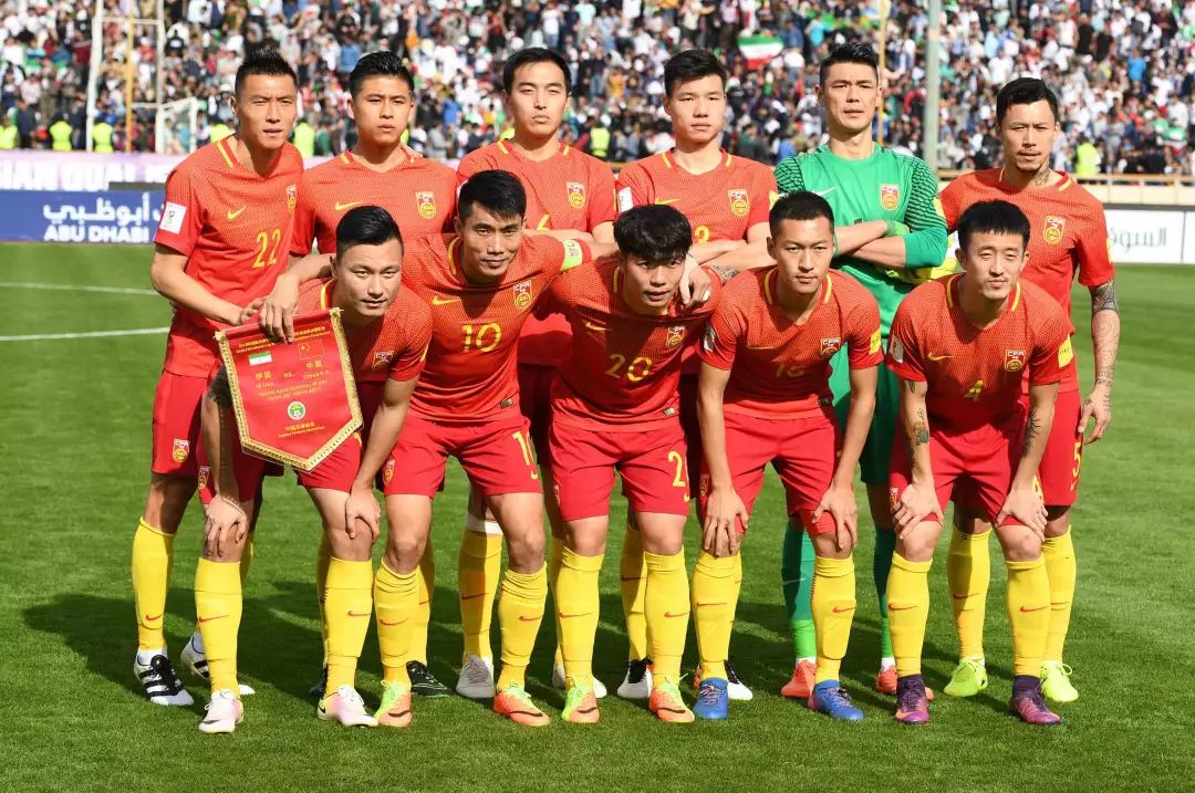 持续发力！萨林杰送长传 胡明轩助张昊上篮将分差拉开到20分以上
