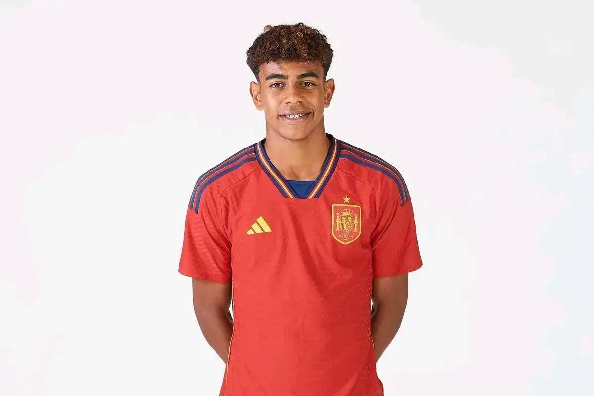 英媒：扬-迪奥曼德是曼联的备选，莱比锡为其标价8700万镑（英媒：曼联将扬-迪奥曼德列为备选，莱比锡要价8700万英镑）